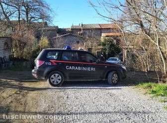 Ragazza trovata morta a Montefiascone - Carabinieri sul posto