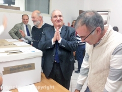 Pd - Giuseppe Fioroni vota