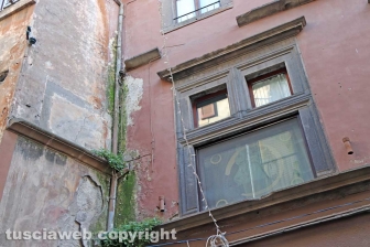 Gli affreschi distrutti in via Annio e via Saffi