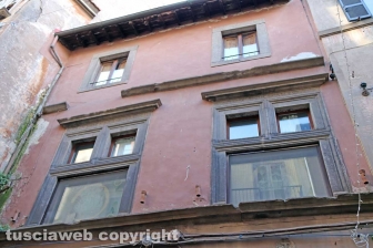 Gli affreschi distrutti in via Annio e via Saffi