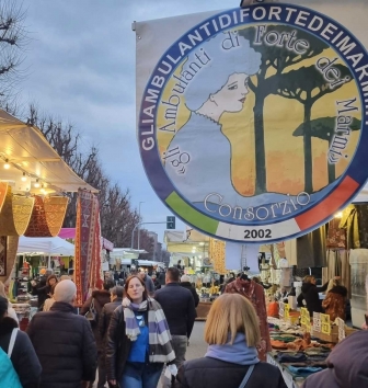 Gli ambulanti di Forte dei Marmi