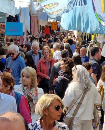 Gli ambulanti di Forte dei Marmi