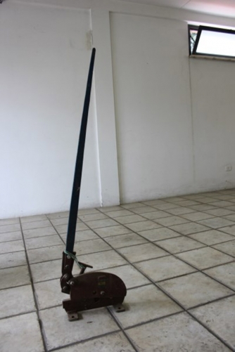 Gli attrezzi da lavoro sequestrati