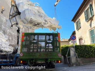 Gloria lascia il Santuario
