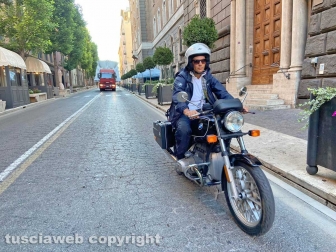 Viterbo - Santa Rosa - Gloria arriva in piazza del Comune