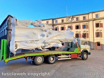 Viterbo - Santa Rosa - Gloria arriva in piazza del Comune