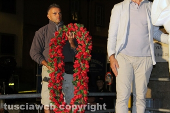 Gloria, assemblaggio in notturna