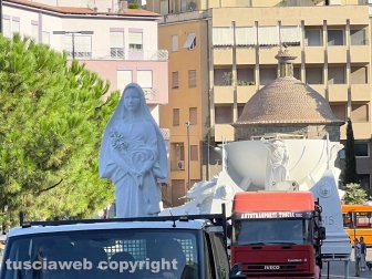 Macchina di Santa Rosa - Gloria arriva a San Sisto