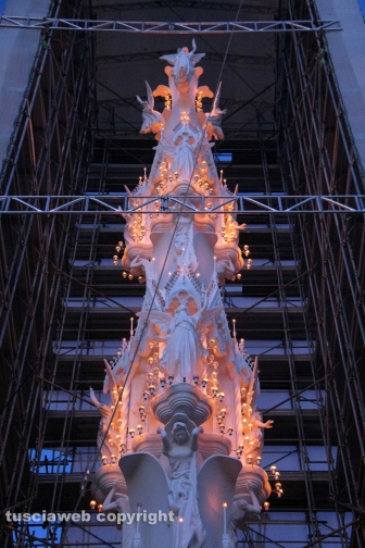 Gloria: i facchini a San Sisto