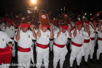 Gloria: i facchini a San Sisto