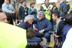 Grillo conquista piazza del Comune
