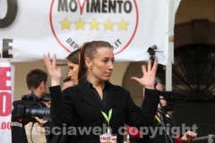 Grillo irrompe nella campagna elettorale