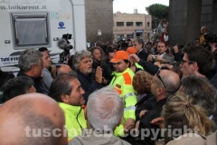 Grillo irrompe nella campagna elettorale