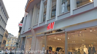 H&M apre a Viterbo