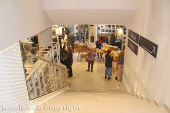 H&M apre a Viterbo