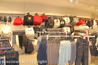 H&M apre a Viterbo