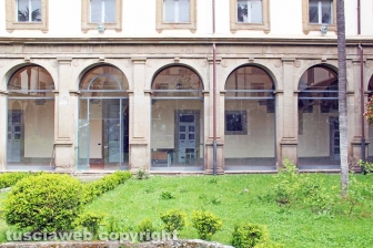 I chiostri e il santuario della Madonna della Quercia