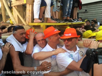 I facchini di Santa Rosa alla festa dei Gigli di Nola
