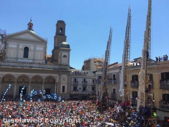 I facchini di Santa Rosa alla festa dei Gigli di Nola