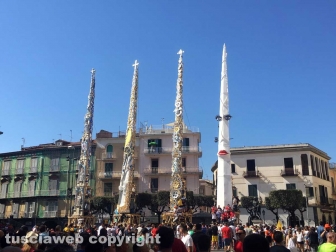 I facchini di Santa Rosa alla festa dei Gigli di Nola
