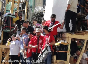 I facchini alla festa dei Gigli di Nola