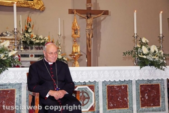 Viterbo - I facchini dalla basilica di santa Rosa al boschetto