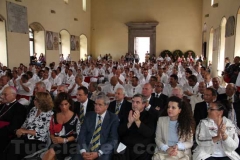 Il raduno a palazzo papale
