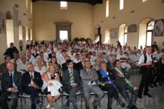 Il raduno a palazzo papale