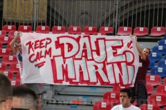 Uno striscione sulle tribune di piazza del Comune