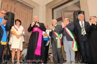 I facchini sfilano per la città