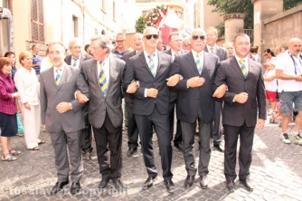 I facchini sfilano per la città