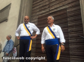 Santa Rosa - Giro sette chiese - I facchini trovano sant’Angelo in Spatha chiusa