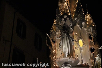 Viterbo - santa Rosa - I facchini verso l'ultimo trasporto di Gloria