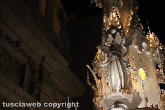 Viterbo - santa Rosa - I facchini verso l'ultimo trasporto di Gloria