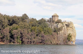 Capodimonte - Il fascino dell'isola Bisentina
