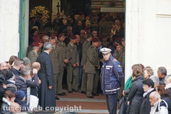 Gallese - I funerali del parà Tiziano Celoni