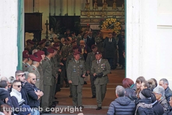 Gallese - I funerali del parà Tiziano Celoni