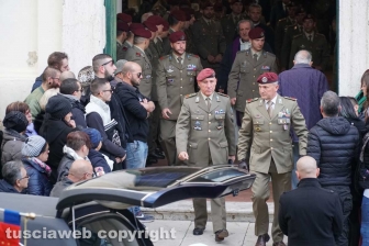 Gallese - I funerali del parà Tiziano Celoni