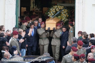 Gallese - I funerali del parà Tiziano Celoni