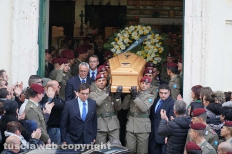 Gallese - I funerali del parà Tiziano Celoni
