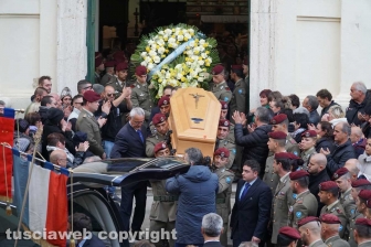 Gallese - I funerali del parà Tiziano Celoni
