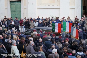 Gallese - I funerali del parà Tiziano Celoni