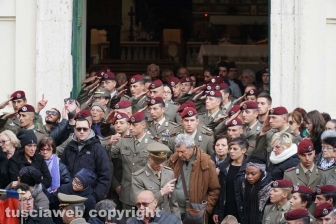 Gallese - I funerali del parà Tiziano Celoni