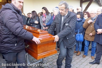 I funerali della famiglia Bastiani