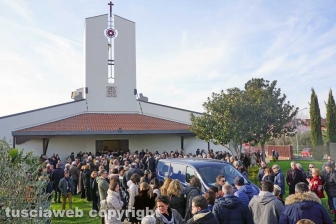 I funerali della famiglia Bastiani