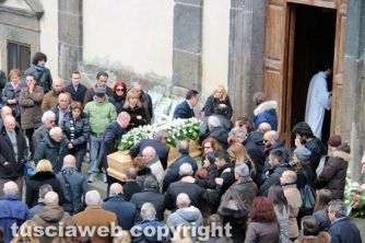 Grotte di Castro  -  I funerali di Cristina Cappelloni