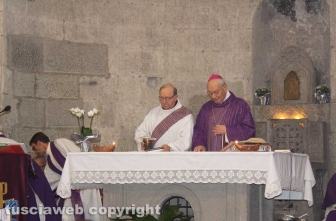 Viterbo - I funerali di don Angelo Gargiuli