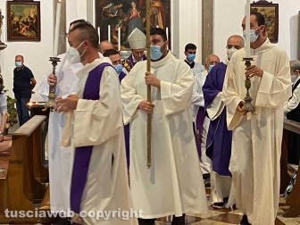 Viterbo - I funerali di don Angelo Massi