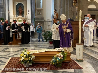 Viterbo - I funerali di don Angelo Massi