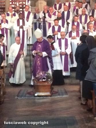 Viterbo - I funerali di don Giampaolo Manca